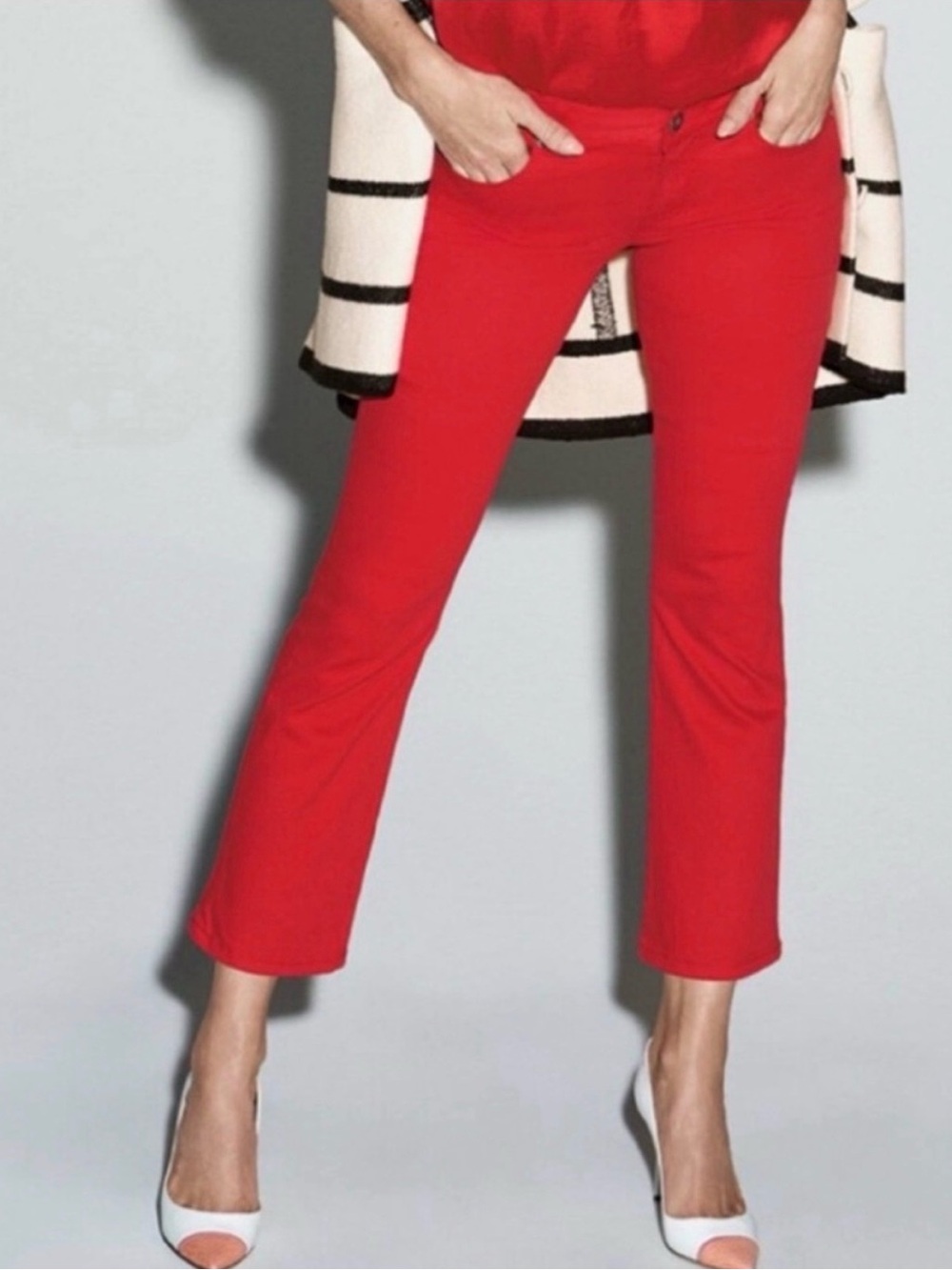 NWT CAbi Kick Crop Flared pants #6496, size 10